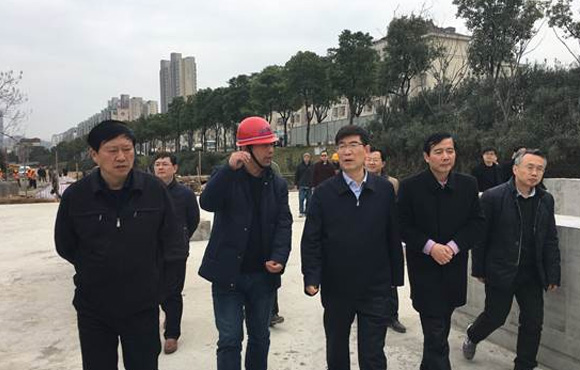 怀化市市委书记李猛等辅导视察怀化市黑砂河水系治理工程
