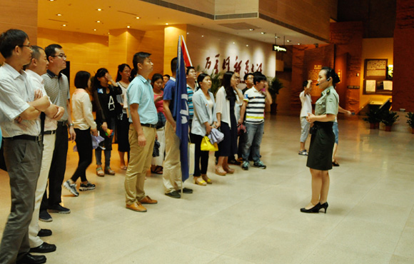 怀想革命先烈 沉温入党誓词