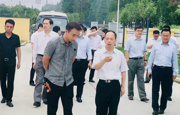 财政部条法司赖永添副司长赴广华污水处置厂调研