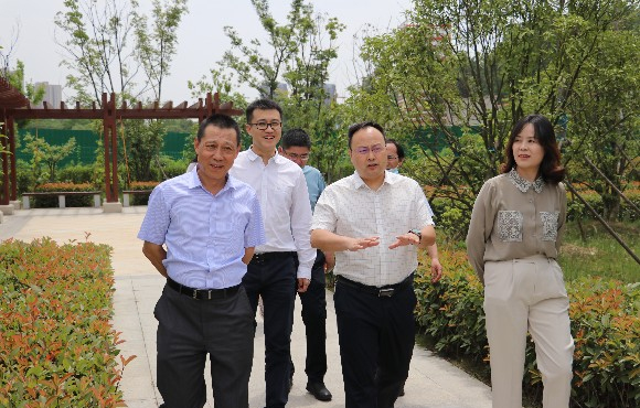 中环水务董事长王堤一行与国祯环保浚浚浚浚浚浚发展调研互换