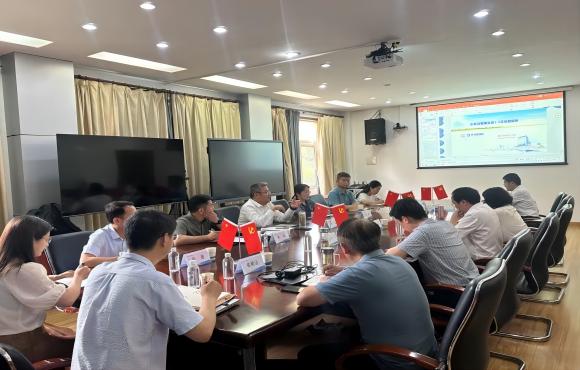 【主题教育】调查钻研进行时丨叶东一行赴水务运营事业部发展调查钻研工作并讲授专题党课