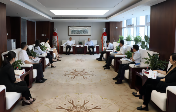 集团公司总管帐师朱庆锋赴公司调研?领导并推动深入银企合作